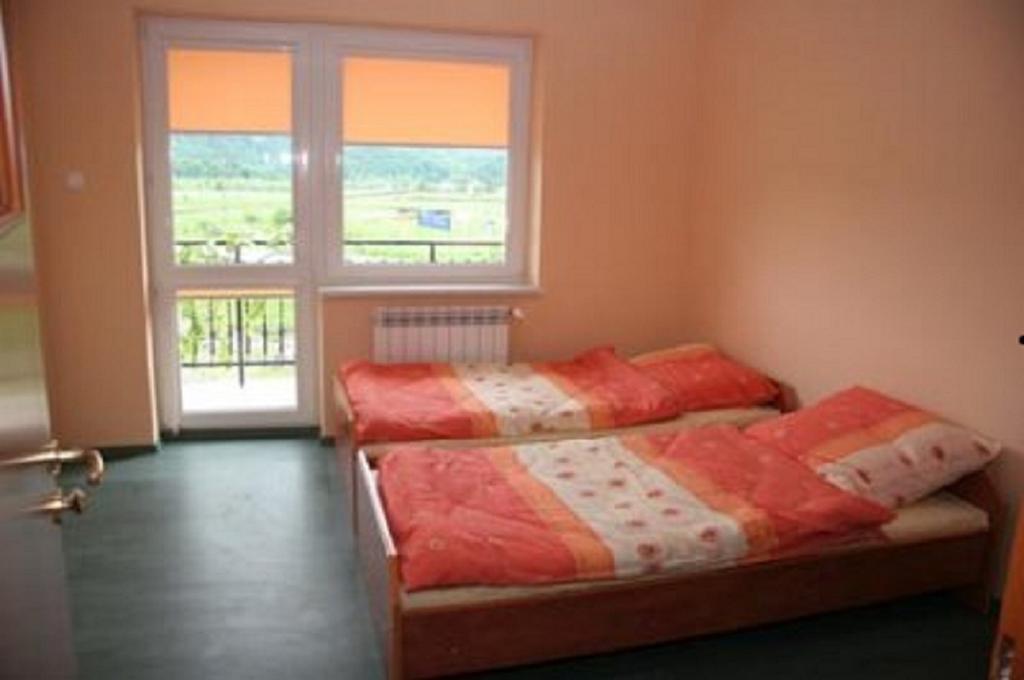 Noclegi Pod Bukowina Myczkowce Room photo